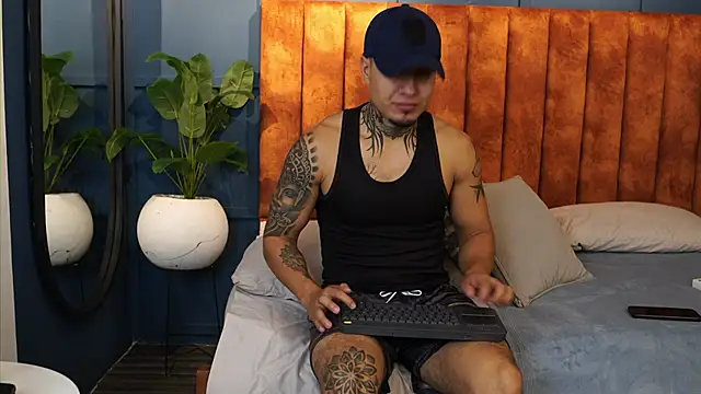 JhonyWestt online show from June 2026 12:50:02 PM