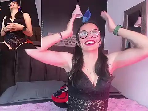 Snapshot of Afroditta_Rosse chatting on June 2026 08:09:02 PM Afroditta Rosse online show from June 2026 08:09:02 PM