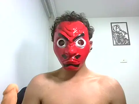 KitsuNoir online show from May 2026 02:30:02 AM