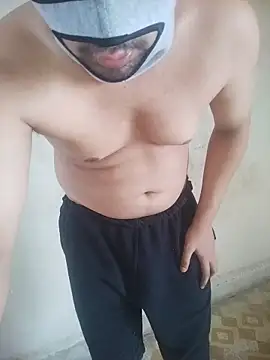 Snapshot of praveen19870 chatting on May 2026 05:03:02 AM praveen19870 online show from May 2026 05:03:02 AM