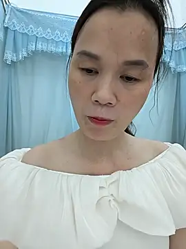 Lye lovely online show from June 2026 12:29:02 PM