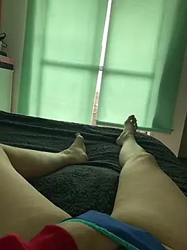 lulupiecitosamor online show from May 2026 12:32:02 PM
