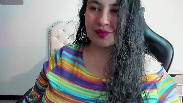 JadeBellee online show from May 2026 01:19:01 PM