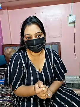 Snapshot of Hornyreshma chatting on June 2026 10:14:02 AM Hornyreshma online show from June 2026 10:14:02 AM