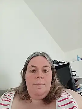 chattedebretagne online show from June 2026 02:54:01 PM