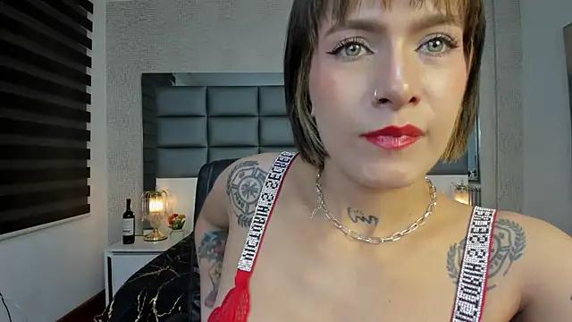 Snapshot of Mrs_Regina_clk chatting on June 2026 04:06:01 AM Mrs Regina clk online show from June 2026 04:06:01 AM