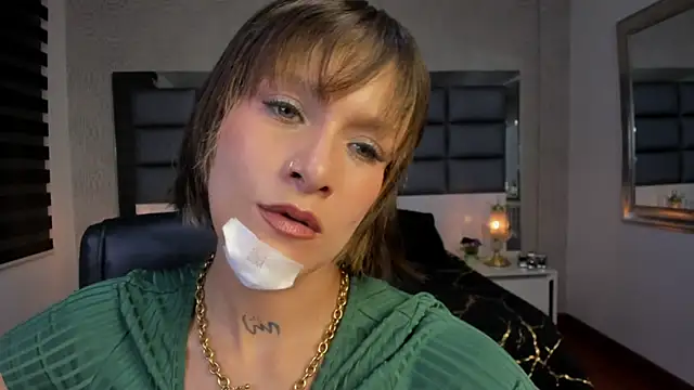 Snapshot of Mrs_Regina_clk chatting on July 2026 03:53:02 AM Mrs Regina clk online show from July 2026 03:53:02 AM