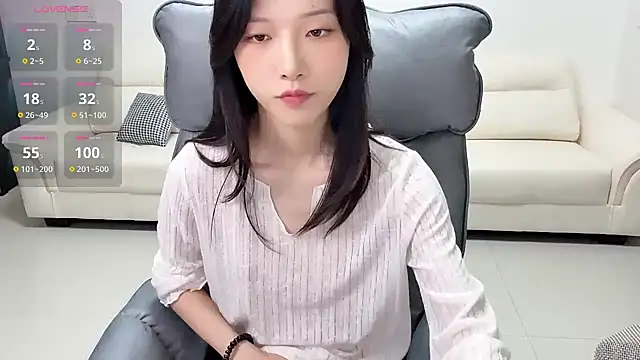 jiajia girl online show from June 2026 06:16:01 PM