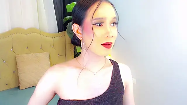Snapshot of LexiLoreOnTop chatting on June 2026 01:32:02 PM LexiLoreOnTop online show from June 2026 01:32:02 PM