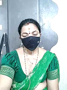 Snapshot of Leela_555 chatting on June 2026 03:20:02 AM Leela 555 online show from June 2026 03:20:02 AM
