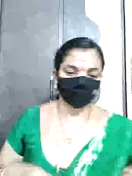 Snapshot of Leela_555 chatting on June 2026 04:56:01 AM Leela 555 online show from June 2026 04:56:01 AM