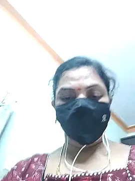 Snapshot of Leela_555 chatting on June 2026 05:35:01 AM Leela 555 online show from June 2026 05:35:01 AM