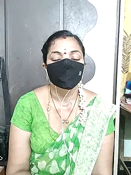 Snapshot of Leela_555 chatting on June 2026 03:29:02 AM Leela 555 online show from June 2026 03:29:02 AM