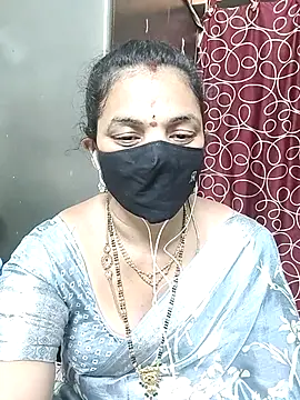 Snapshot of Leela_555 chatting on July 2026 10:43:02 AM Leela 555 online show from July 2026 10:43:02 AM