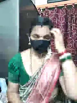 Snapshot of Leela_555 chatting on July 2026 07:01:02 AM Leela 555 online show from July 2026 07:01:02 AM