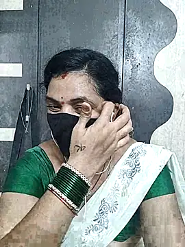 Snapshot of Leela_555 chatting on July 2026 12:40:01 PM Leela 555 online show from July 2026 12:40:01 PM