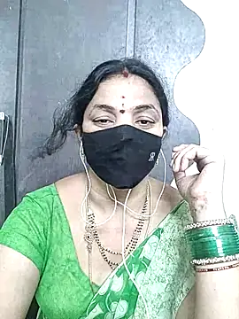 Snapshot of Leela_555 chatting on July 2026 01:19:01 AM Leela 555 online show from July 2026 01:19:01 AM