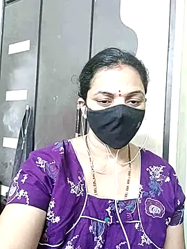 Snapshot of Leela_555 chatting on July 2026 11:58:01 PM Leela 555 online show from July 2026 11:58:01 PM