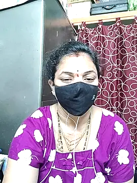 Snapshot of Leela_555 chatting on July 2026 11:47:01 PM Leela 555 online show from July 2026 11:47:01 PM