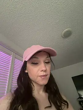 Snapshot of cynGoddess chatting on May 2026 12:02:01 PM cynGoddess online show from May 2026 12:02:01 PM