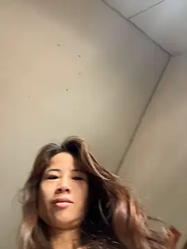 kiss loo online show from June 2026 01:50:02 AM