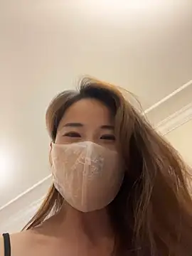 kiss loo online show from June 2026 12:15:02 PM