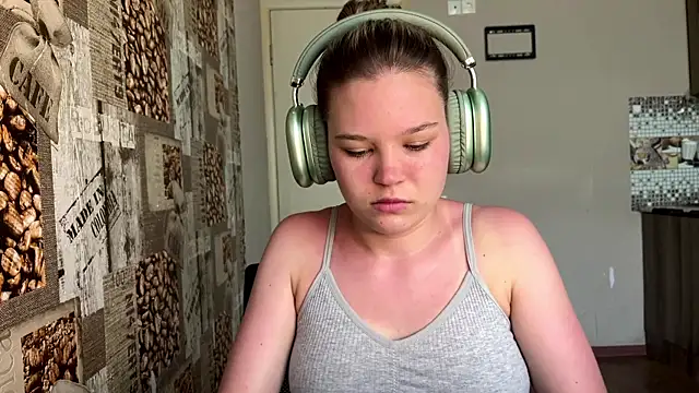 HellyRay online show from June 2026 01:03:02 PM