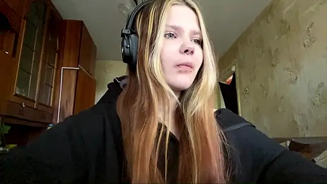 Snapshot of SusanaLeichty chatting on May 2026 08:41:01 AM SusanaLeichty online show from May 2026 08:41:01 AM