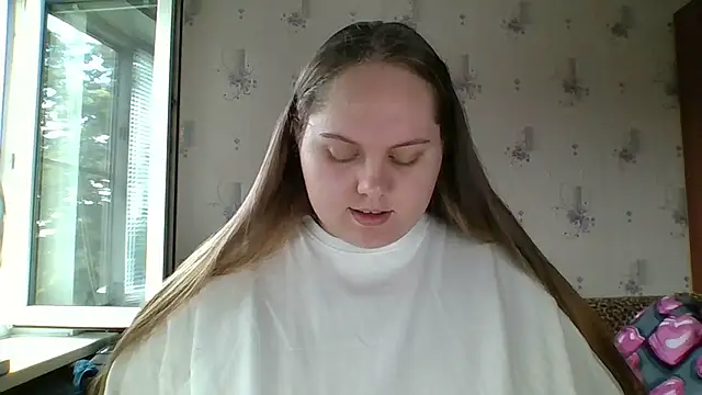 Snapshot of SoftHypnose chatting on July 2026 10:32:02 AM SoftHypnose online show from July 2026 10:32:02 AM