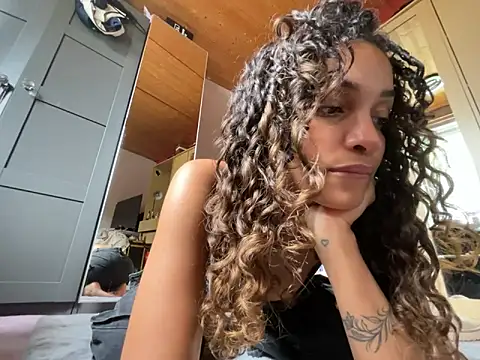 Nikkilow online show from July 2026 03:45:02 PM