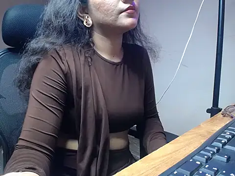 Snapshot of Flirty_Apsara chatting on June 2026 05:29:02 PM Flirty Apsara online show from June 2026 05:29:02 PM
