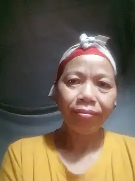 Elfledaa online show from June 2026 07:49:01 PM
