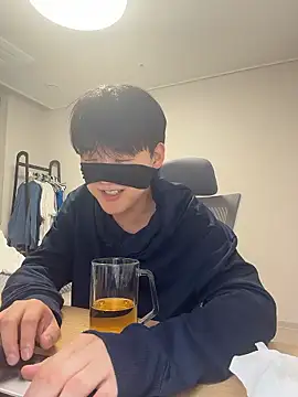 Snapshot of k-kinky chatting on June 2026 06:34:02 PM k-kinky online show from June 2026 06:34:02 PM
