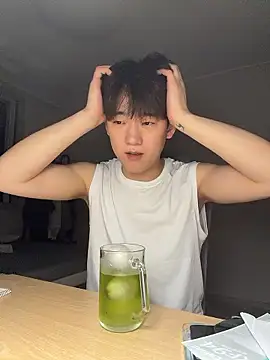Snapshot of k-kinky chatting on June 2026 04:44:01 PM k-kinky online show from June 2026 04:44:01 PM