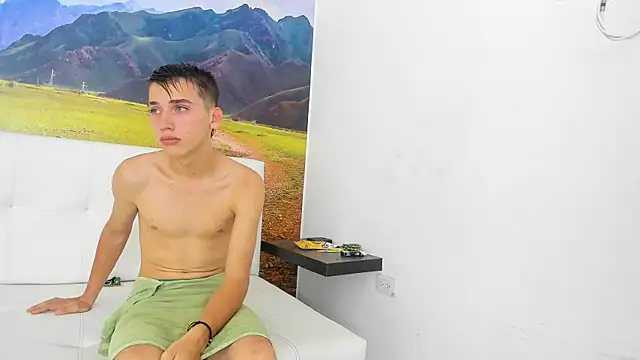 Jhon coulple18 online show from June 2026 09:02:01 PM