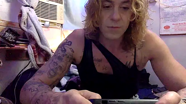 Snapshot of VanillaSnowcones chatting on June 2026 09:46:01 AM VanillaSnowcones online show from June 2026 09:46:01 AM