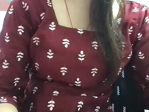 Snapshot of Avneet_ chatting on June 2026 05:25:01 AM Avneet online show from June 2026 05:25:01 AM