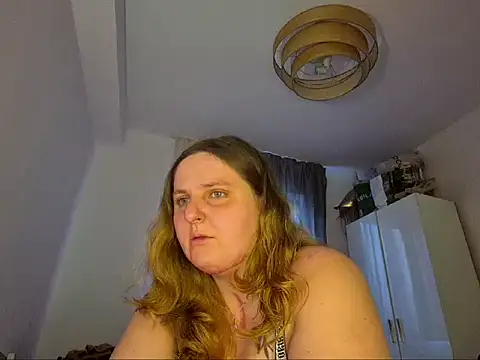 Snapshot of JessicaBake chatting on June 2026 03:47:01 PM JessicaBake online show from June 2026 03:47:01 PM