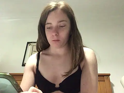 Maisie 01 online show from June 2026 08:46:02 AM