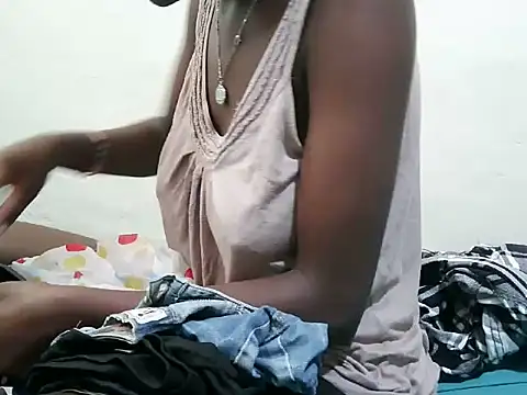 petite lovy online show from July 2026 09:35:02 AM