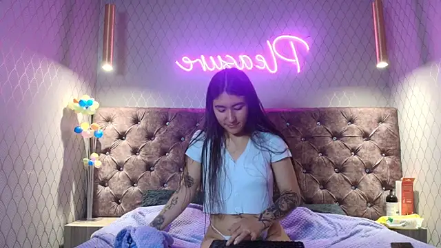 Snapshot of AntonellaRosex chatting on June 2026 11:16:02 AM AntonellaRosex online show from June 2026 11:16:02 AM