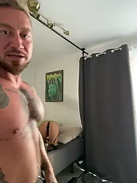 HotHotPursuit1 online show from July 2026 06:58:01 PM