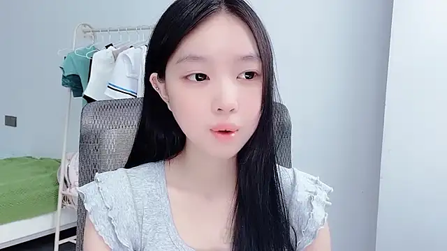 Snapshot of Yoyo33355 chatting on July 2026 03:31:02 AM Yoyo33355 online show from July 2026 03:31:02 AM