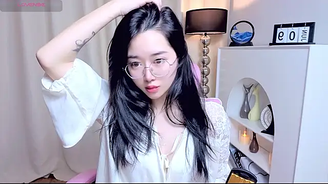 Snapshot of miuu6868 chatting on June 2026 02:11:02 AM miuu6868 online show from June 2026 02:11:02 AM