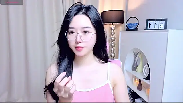 Snapshot of miuu6868 chatting on July 2026 02:13:02 AM miuu6868 online show from July 2026 02:13:02 AM
