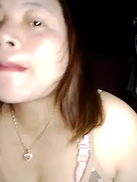 Snapshot of Qie_qir chatting on June 2026 03:01:02 PM Qie qir online show from June 2026 03:01:02 PM