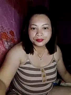 Snapshot of Qie_qir chatting on July 2026 03:40:02 PM Qie qir online show from July 2026 03:40:02 PM