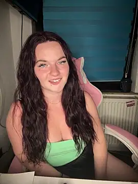 SecretSarah online show from June 2026 11:02:01 AM