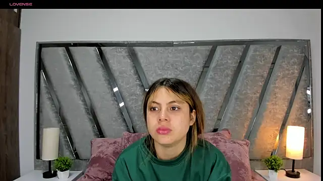 Snapshot of Martina_Smit_ chatting on June 2026 01:20:02 PM Martina Smit online show from June 2026 01:20:02 PM