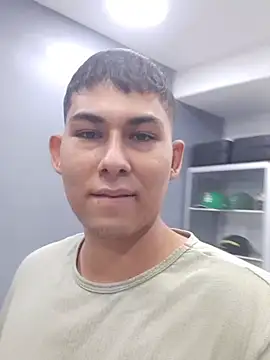 Snapshot of Mario_Solano chatting on June 2026 05:18:02 PM Mario Solano online show from June 2026 05:18:02 PM